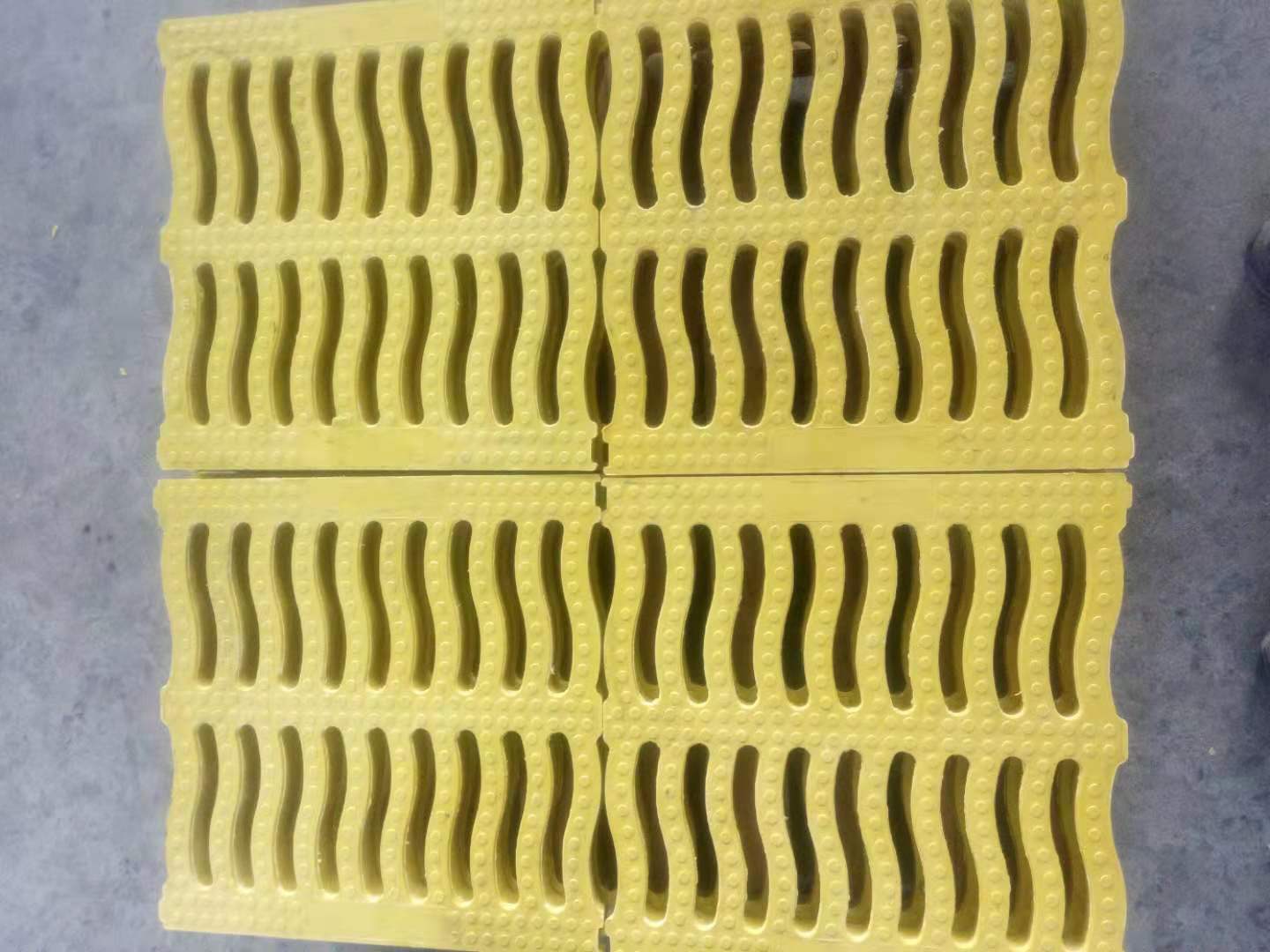 沟盖板