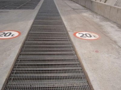 上城区 水沟盖板发生变形损坏该怎么处理? 上城区 水沟盖板发生变形损坏该怎么处理?